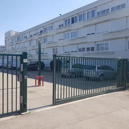 Διαμέρισμα L'escapade Dardilly, Confort Pour Pros, Parking Prive Dardilly